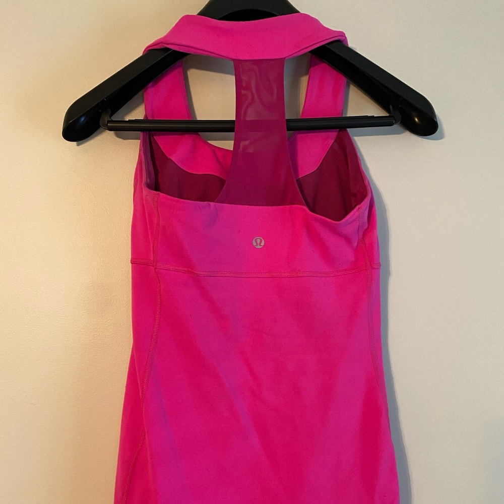 Lululemon Scoop Neck Tank - Picture 4 of 4